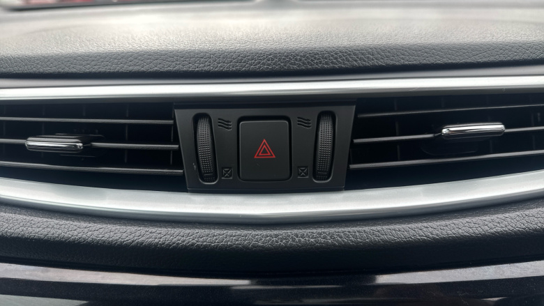 Nissan Qashqai 1.5 dCi Tekna 5dr Diesel Hatchback